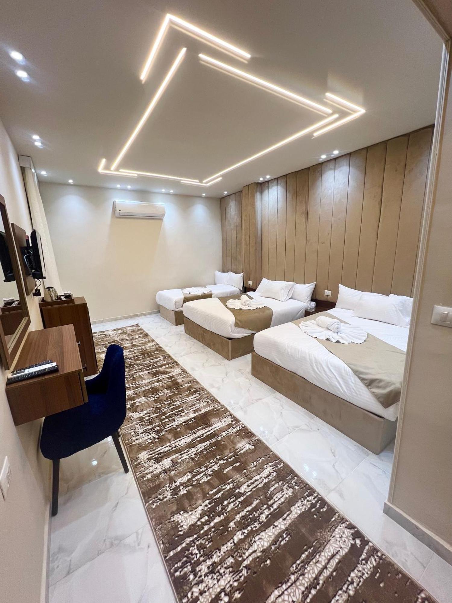 New Glamour Pyramids Hotel Kafrat al Jabal Bagian luar foto