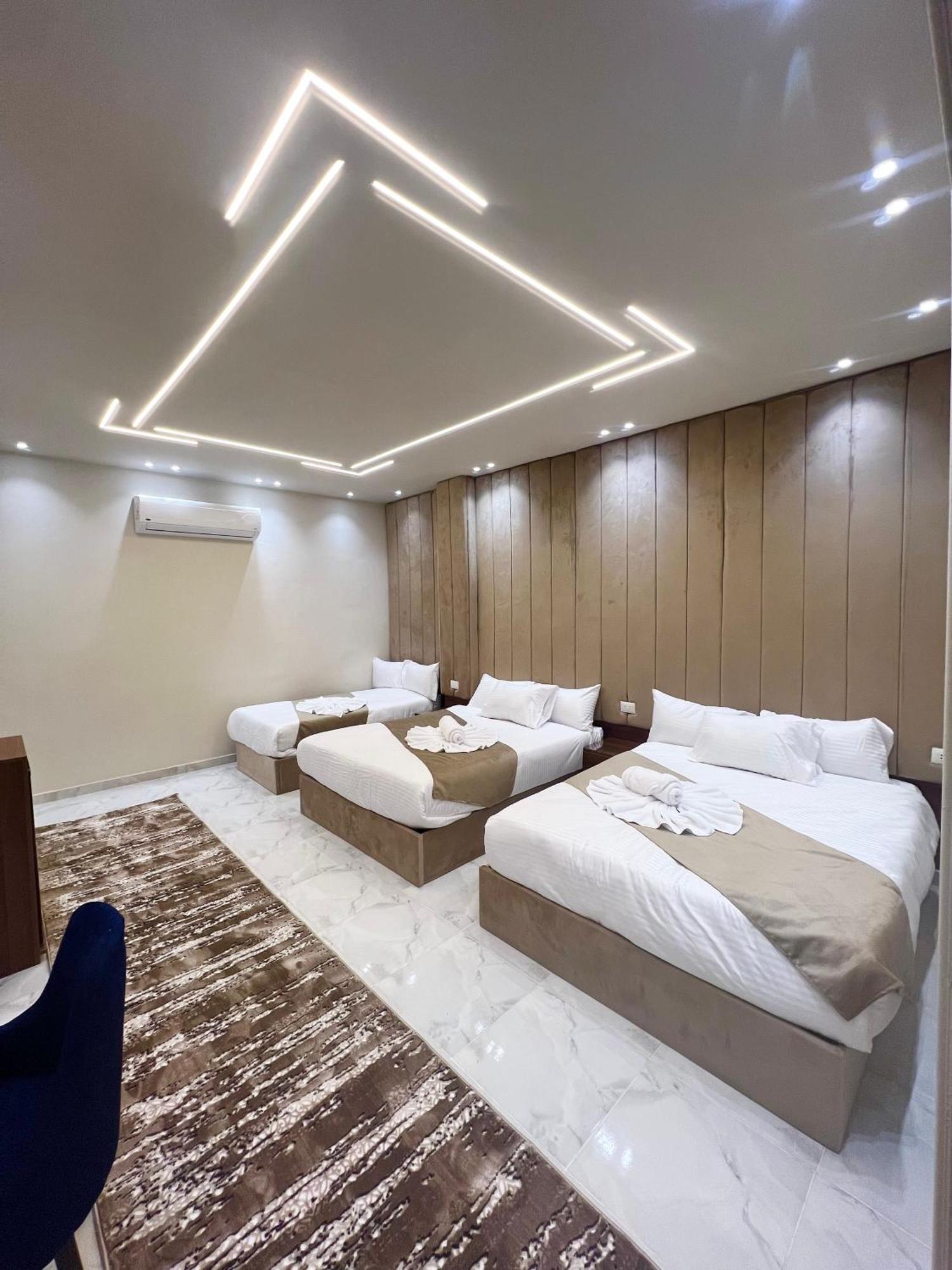 New Glamour Pyramids Hotel Kafrat al Jabal Bagian luar foto