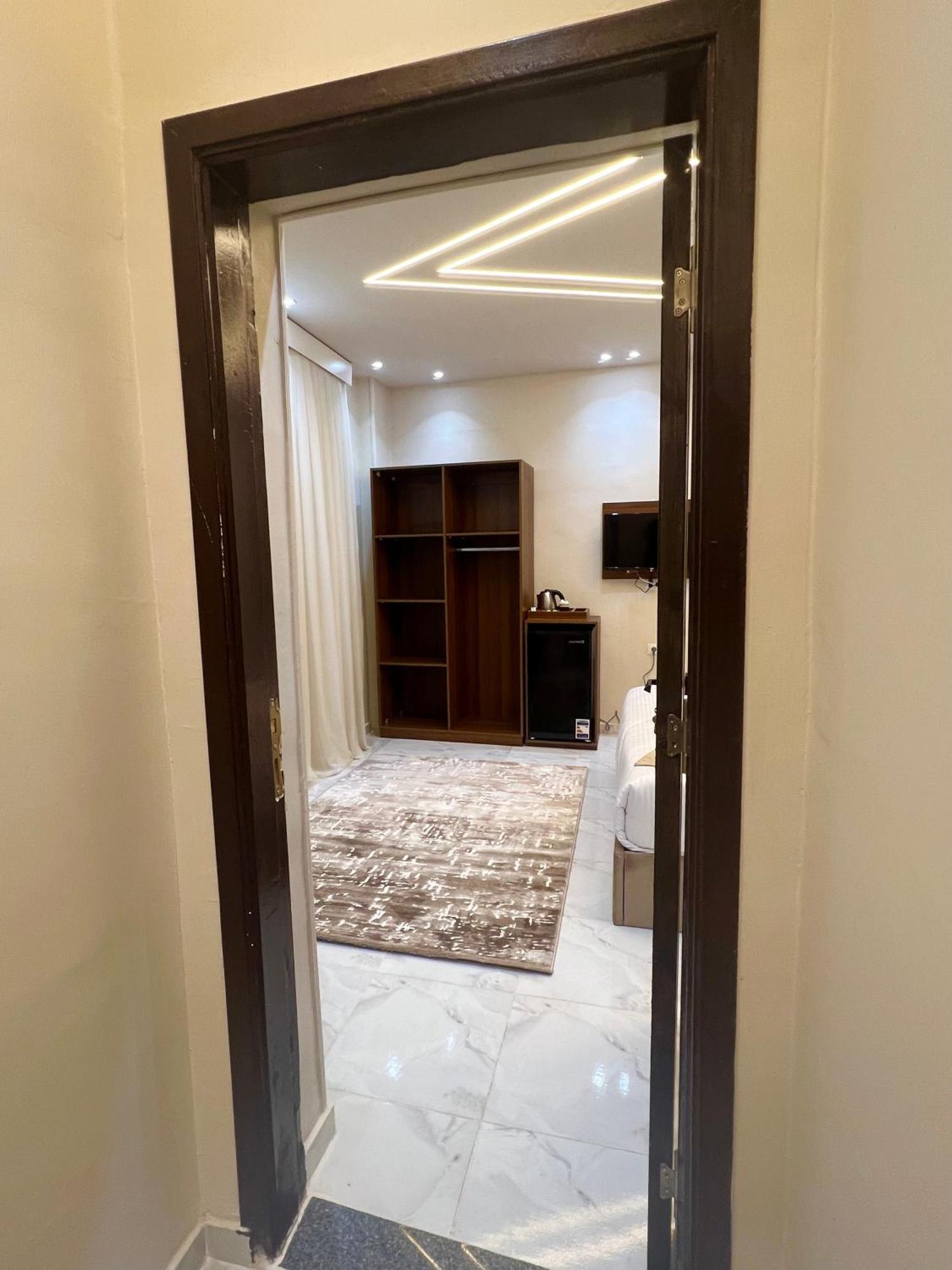 New Glamour Pyramids Hotel Kafrat al Jabal Bagian luar foto